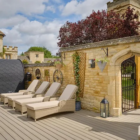 Ellenborough Park-2
